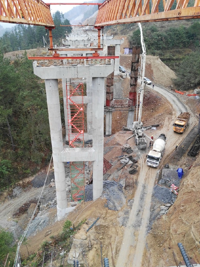 起重機安全監控系統安裝現場圖二