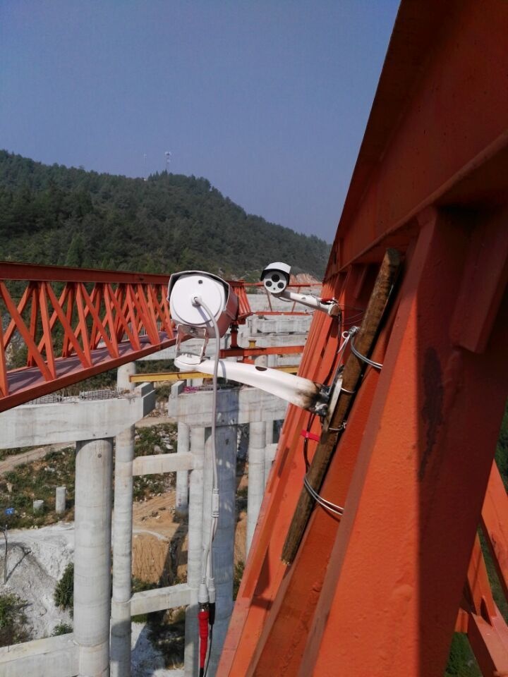 湖南湘西架橋機監(jiān)控系統現場安裝圖五